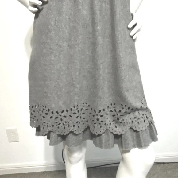 Cynthia Steffe Gray Wool Blend Short Sleeve Laser Cut Side Pockets Dress Size 4 - Picture 3 of 10